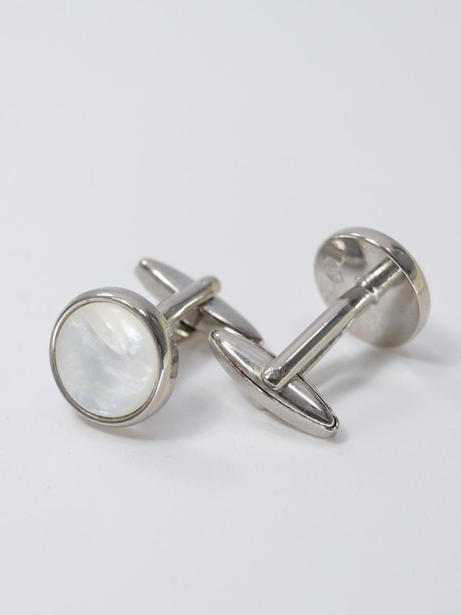 cuffbutW118b